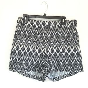 🌸 Spanx | Printed High Waist Shorts L